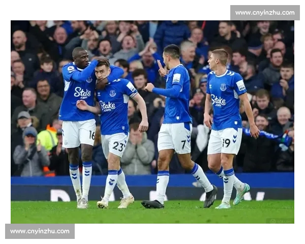 红魔迎战太妃糖英超焦点之夜曼联对阵埃佛顿前瞻战术看点与胜负走势