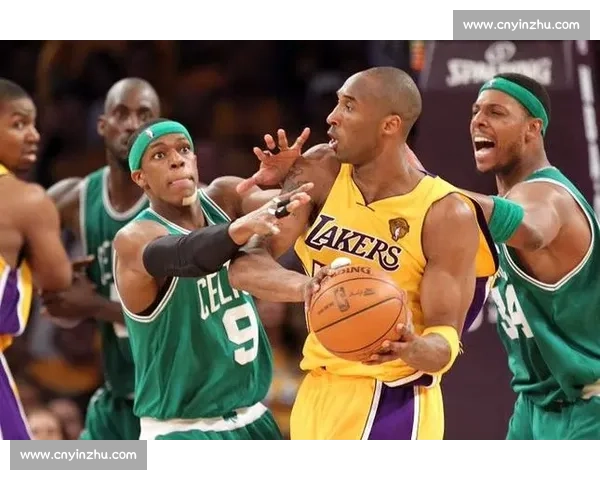 尼克斯vs湖人高清对决全程回放焦点球星巅峰碰撞解析赛场风云录