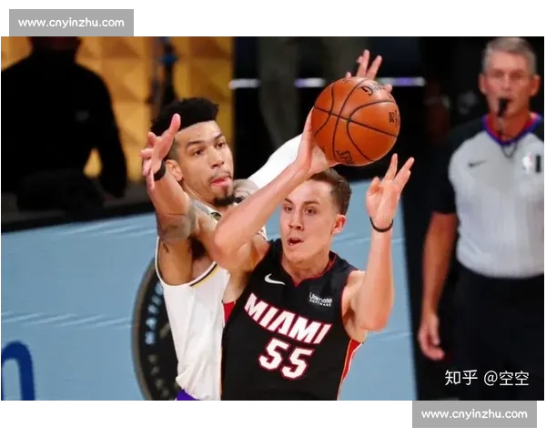 热火对决骑士全场高光集锦关键回合攻防解析与胜负悬念深度复盘